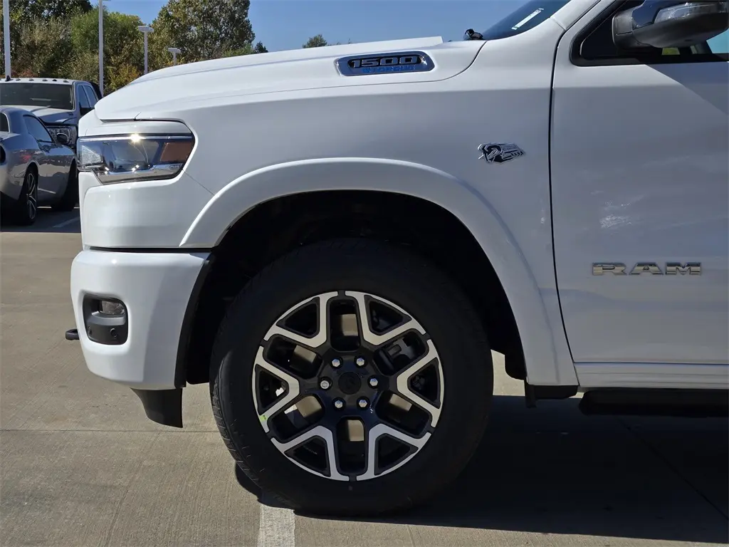 2026 Ram 1500 Laramie photo 4