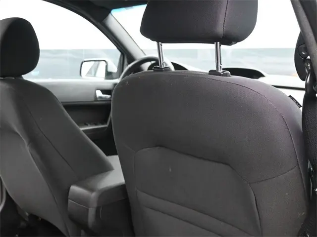 2011 Ford Focus SES photo 13