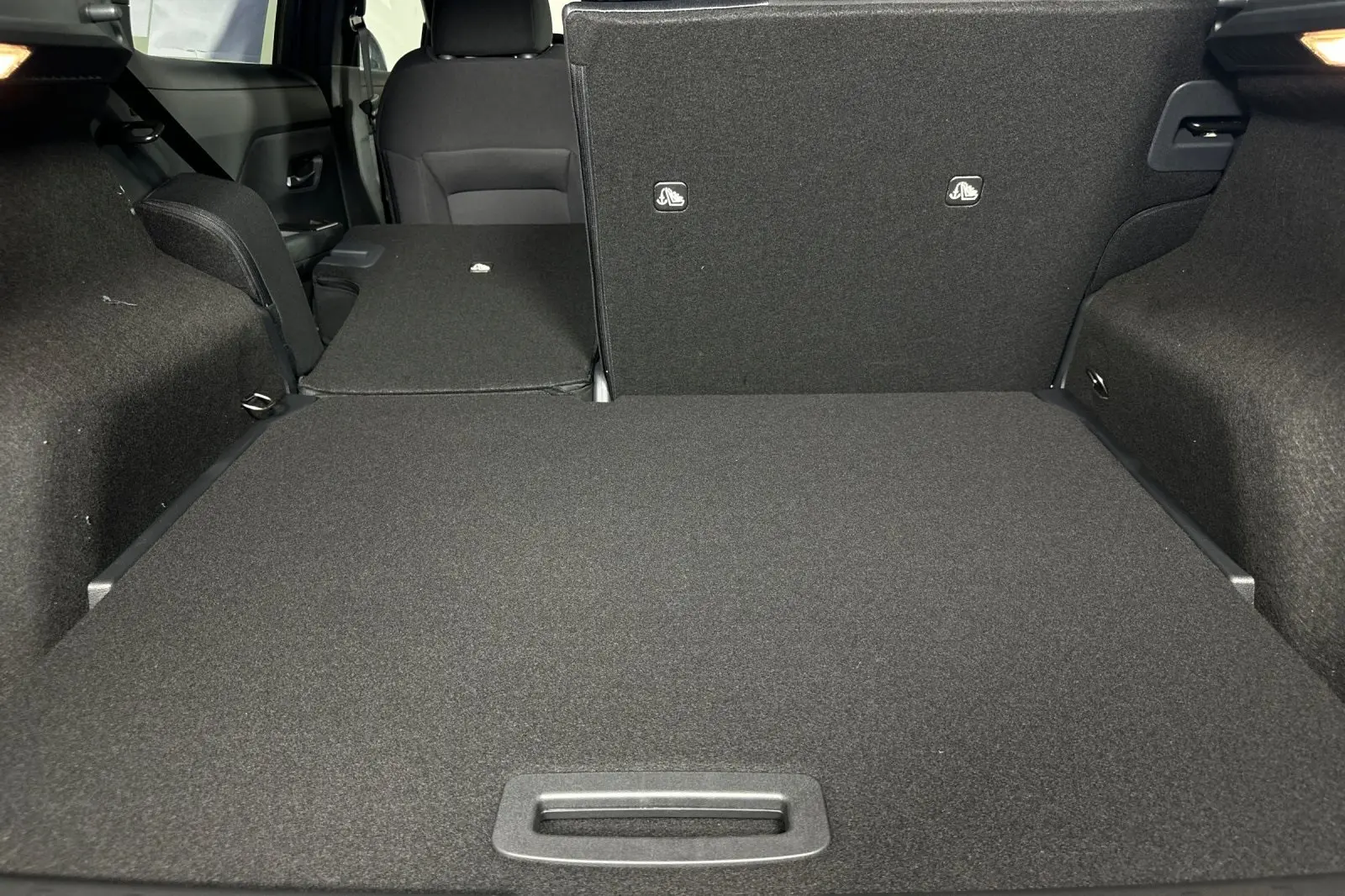 2026 Nissan Kicks SV photo 10