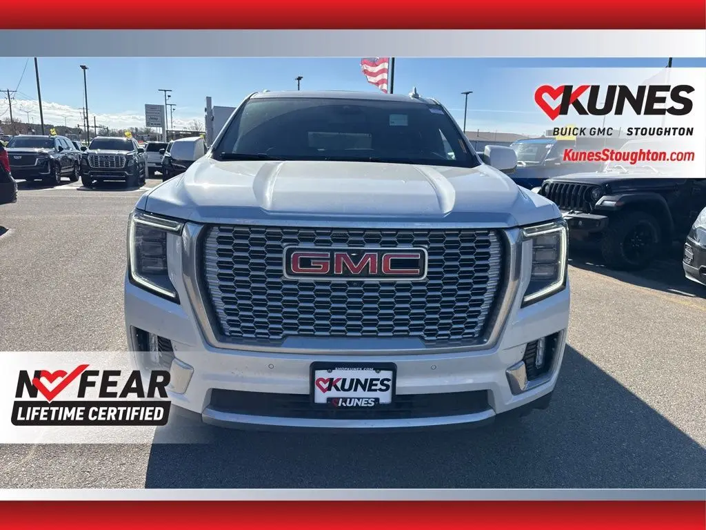 2023 Gmc Yukon XL Denali photo 3
