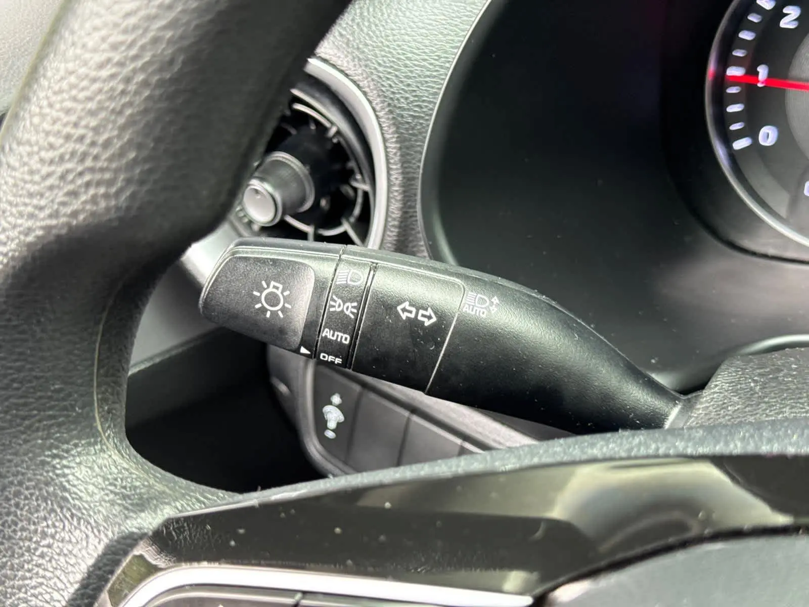 2023 Kia Forte LXS photo 19