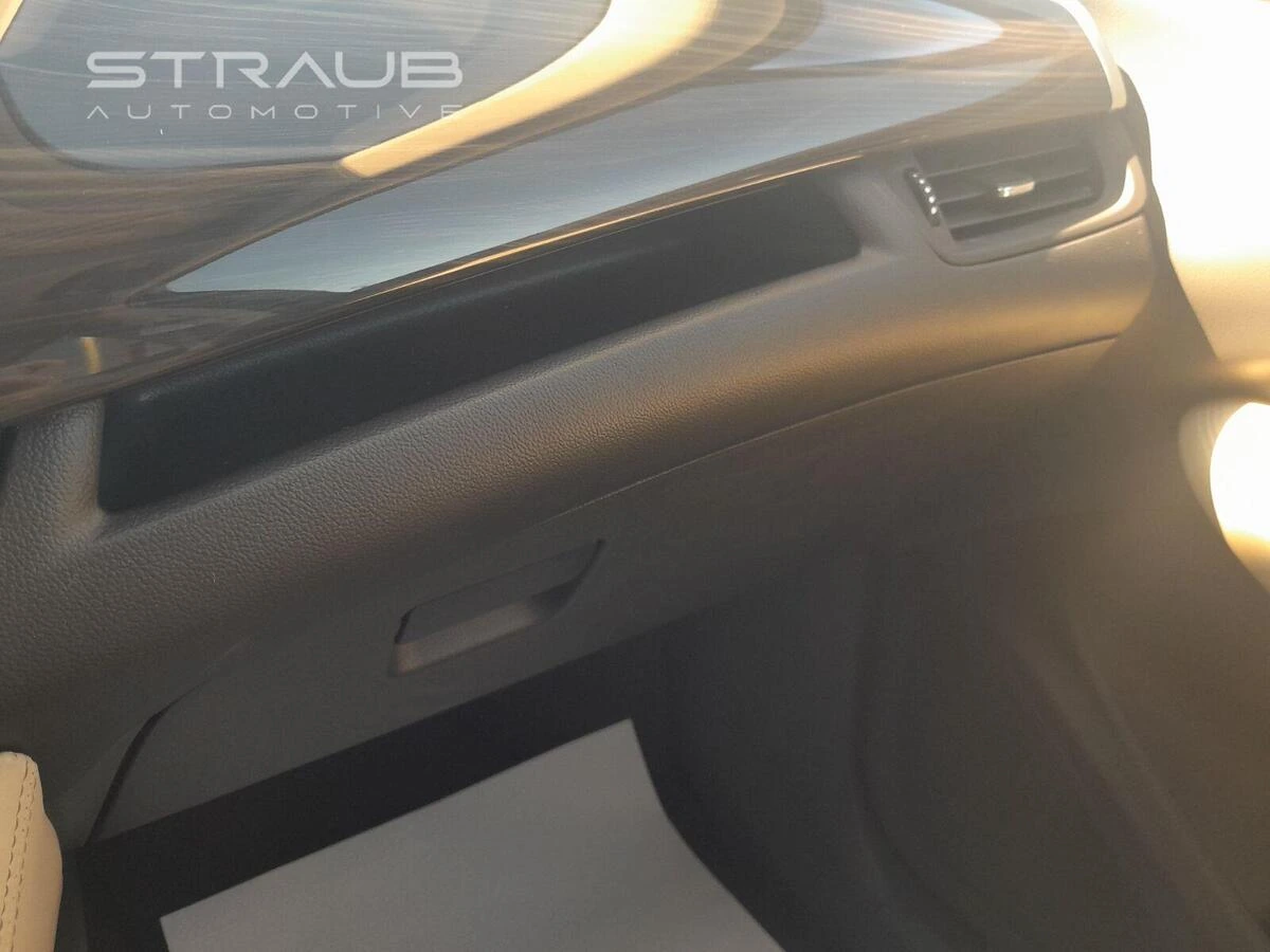 2019 Buick Envision Essence - Photo 35