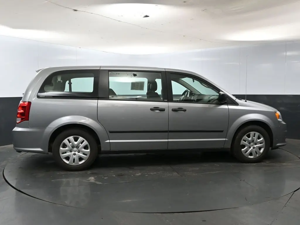 Used 2014 Dodge Grand Caravan American Value Package with VIN 2C4RDGBGXER302312 for sale in Elkhorn, WI
