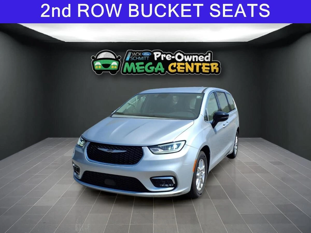 2024 Chrysler Pacifica