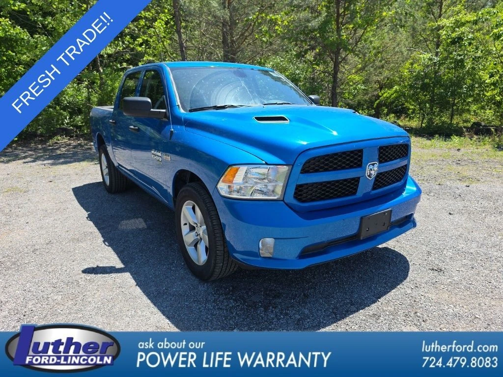 2022 RAM 1500 Classic Express Crew Cab 4x4 5'7's photo
