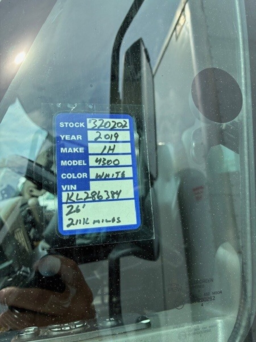 2019 International 4300 in Portland, OR — photo 4