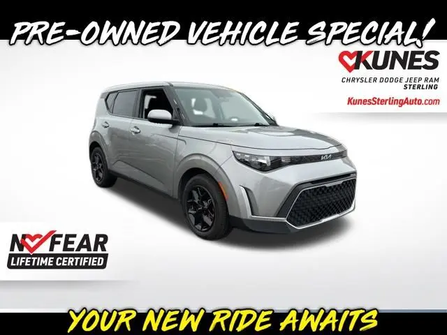 2024 Kia Soul LX's photo