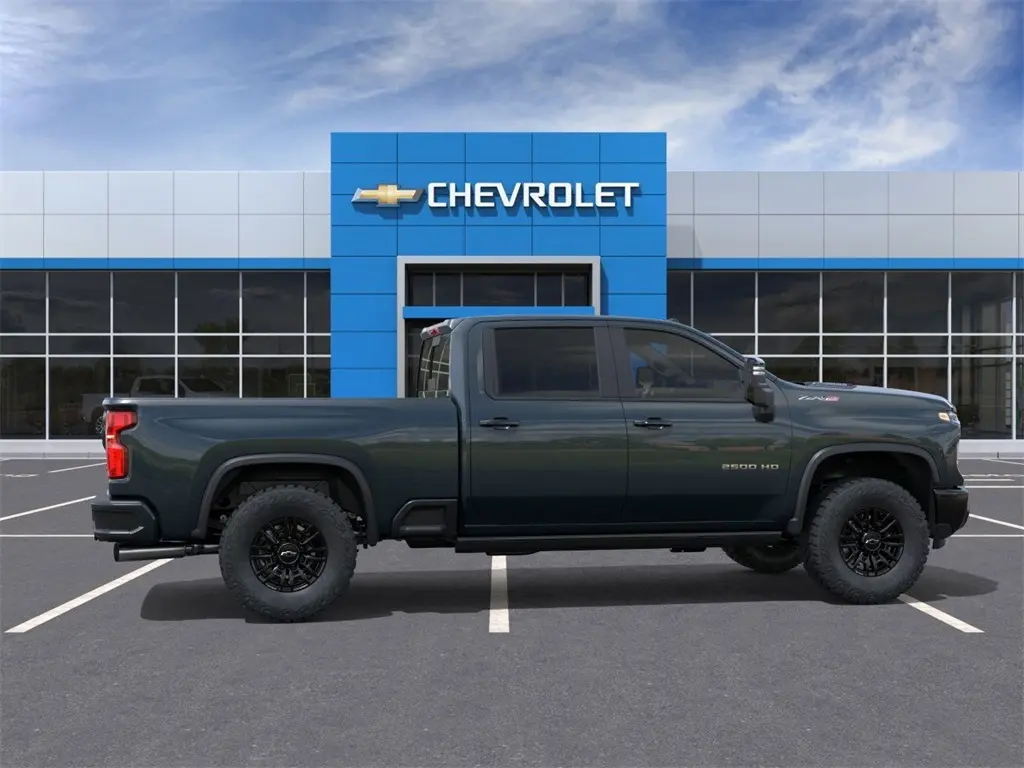2026 Chevrolet Silverado 2500HD ZR2 photo 5