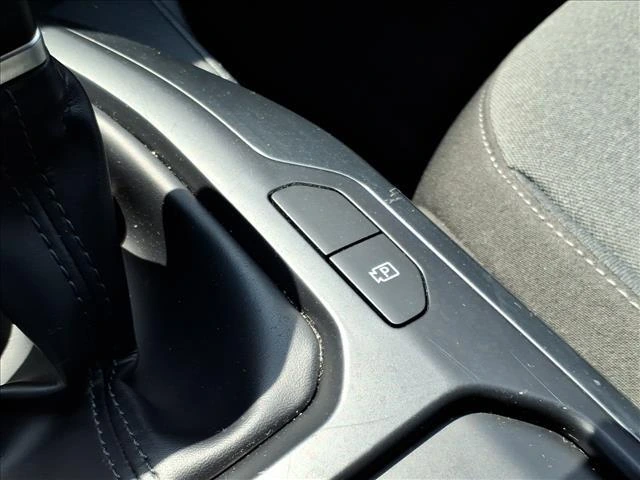 2025 Kia K4 LXS - Photo 16