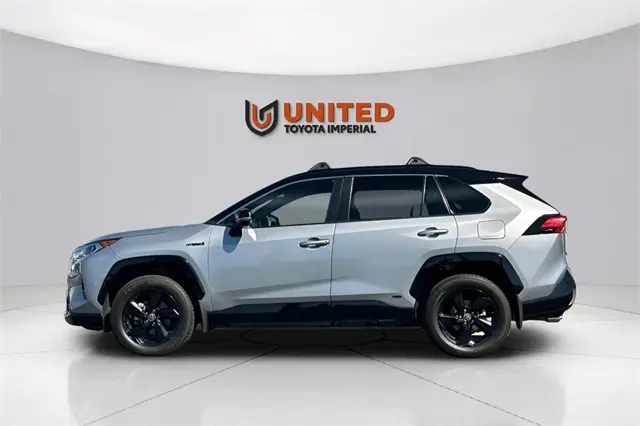 2021 Toyota RAV4 Hybrid XSE photo 2