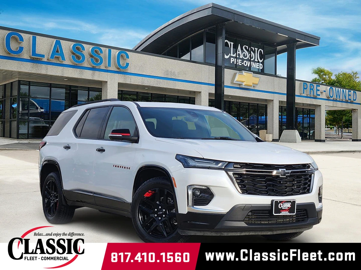 2023 Chevrolet Traverse FWD Premier's photo