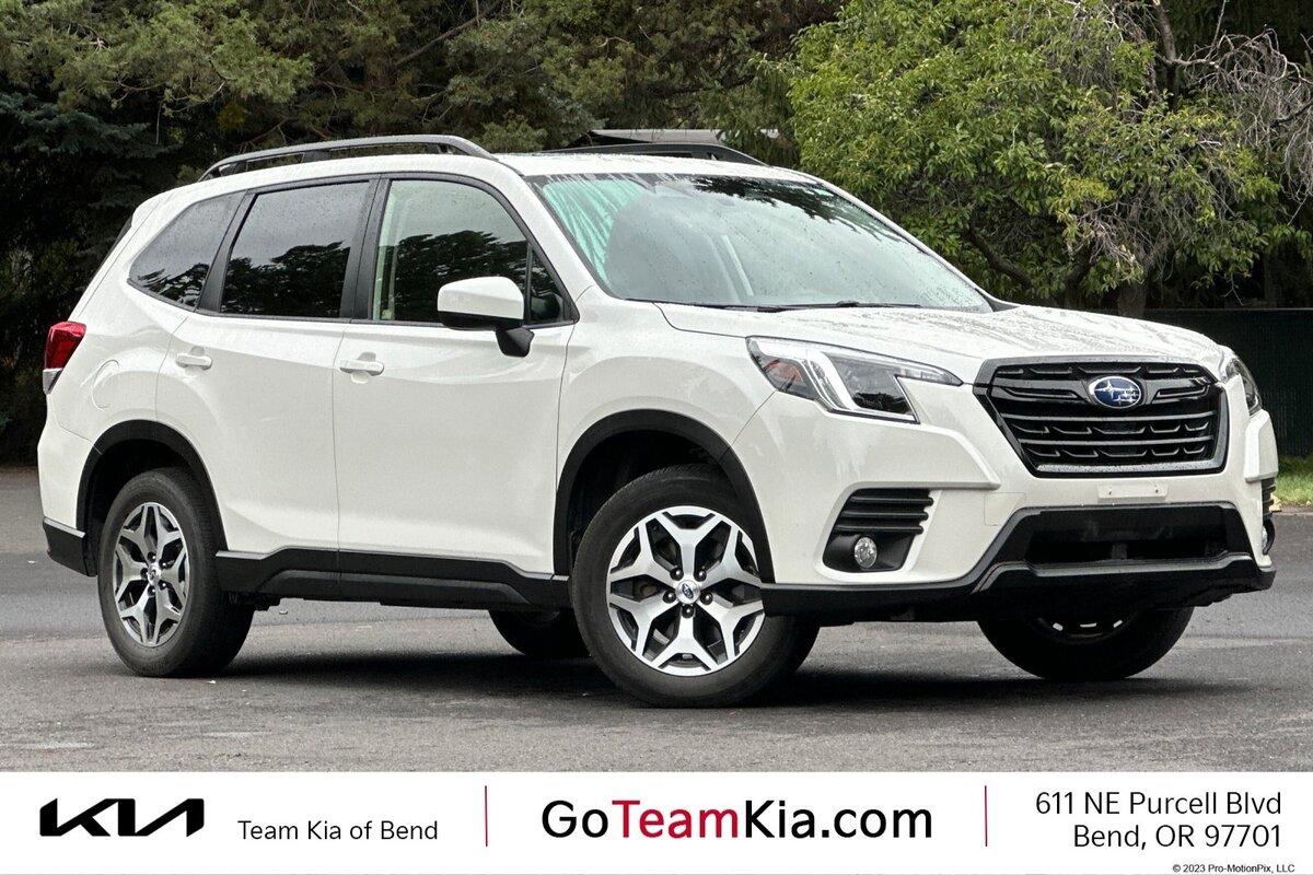 2023 Subaru Forester Premium