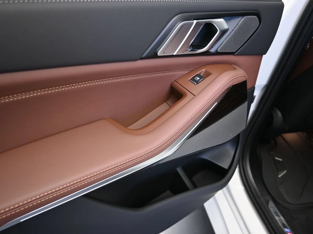 2026 BMW X5 50e - Photo 15