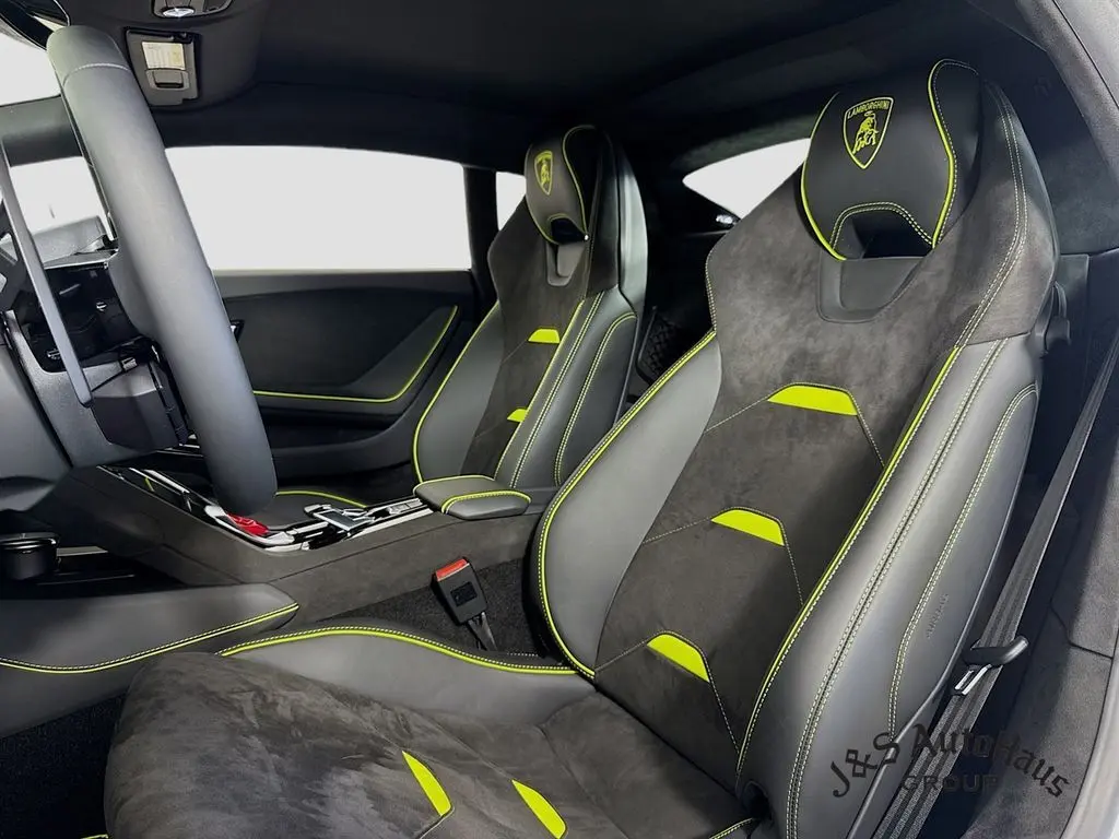 2024 Lamborghini Huracan Tecnica Base photo 10