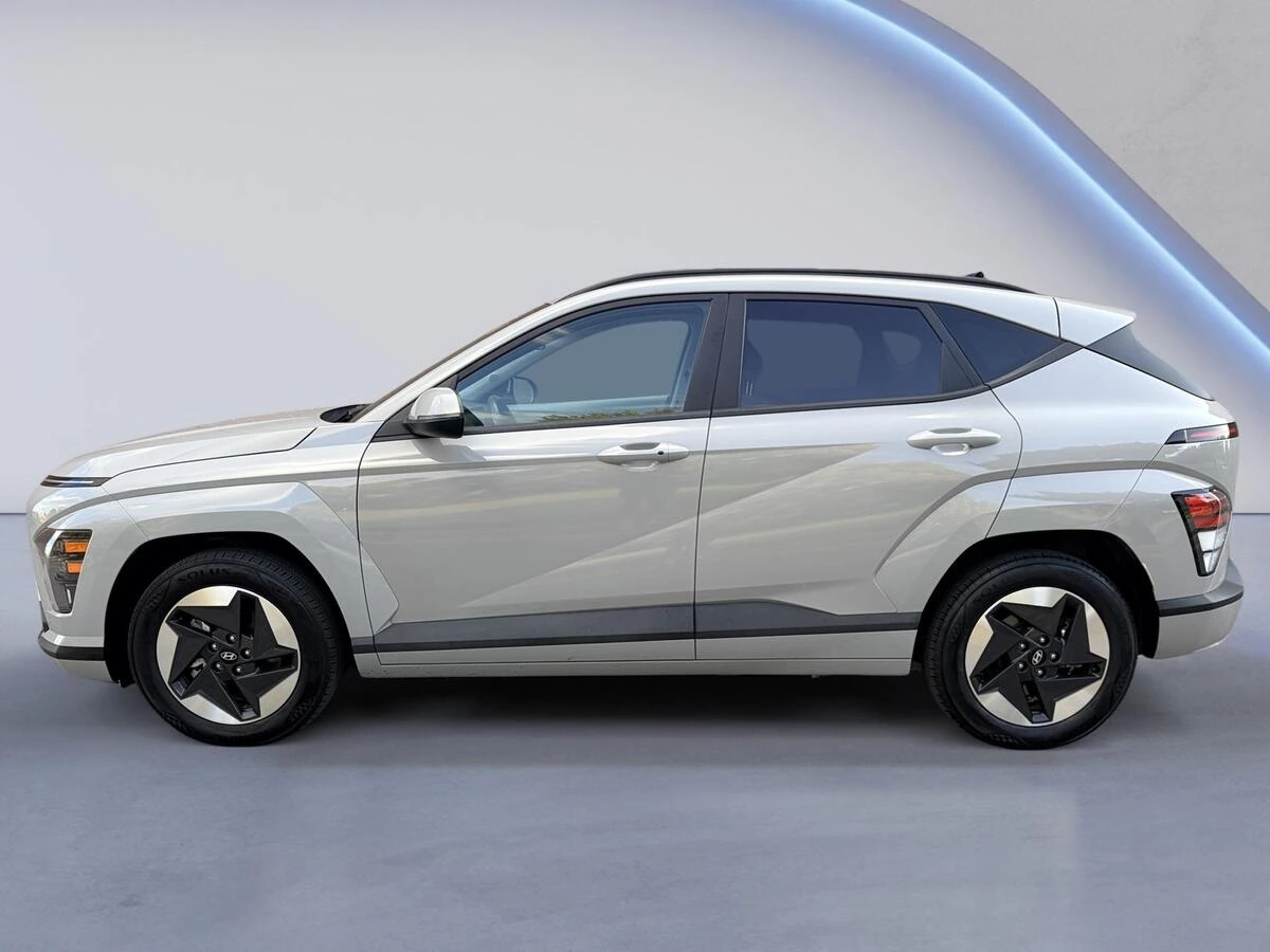 Used 2024 Hyundai Kona EV SEL with VIN KM8HC3A63RU017603 for sale in Kansas City