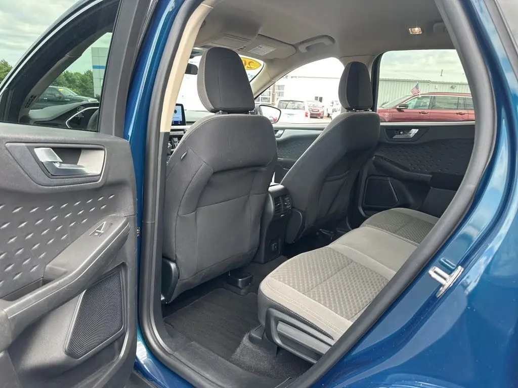 2020 Ford Escape SE photo 16
