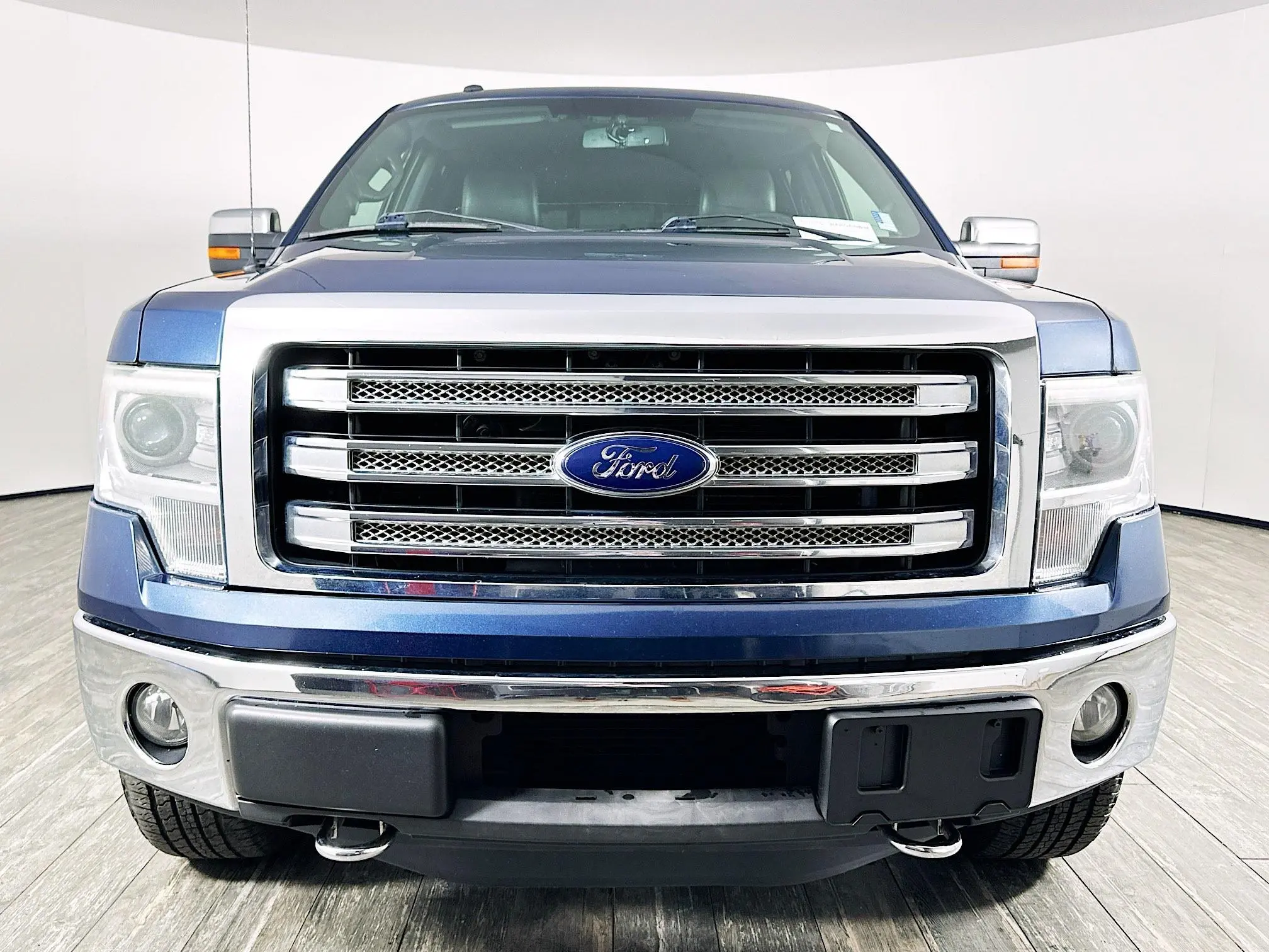 2013 Ford F-150 Lariat photo 2