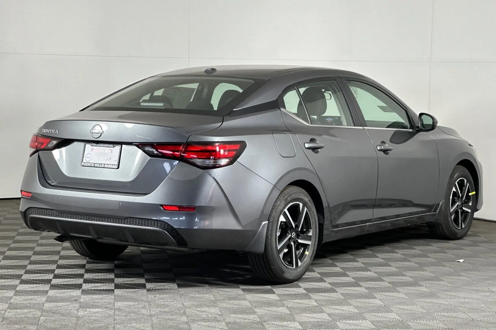2025 Nissan Sentra SV photo 3