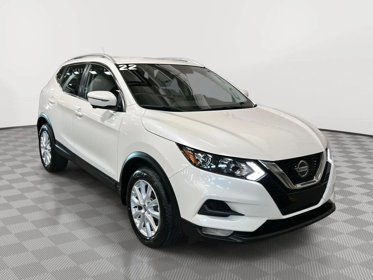 2022 Nissan Rogue Sport SV AWD's photo