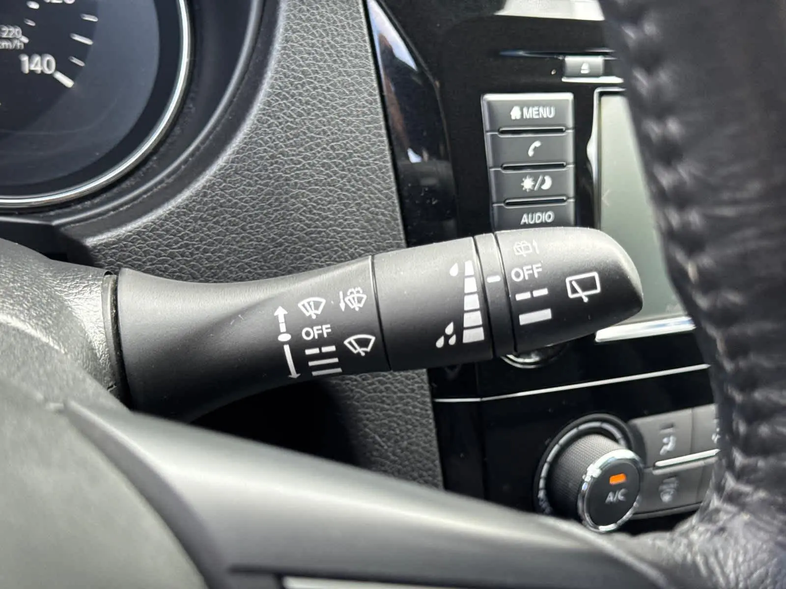 2020 Nissan Rogue S photo 18