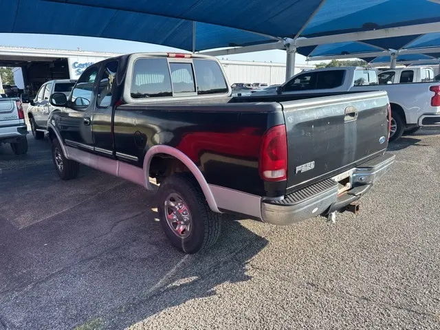 1997 Ford F-250 XLT photo 2