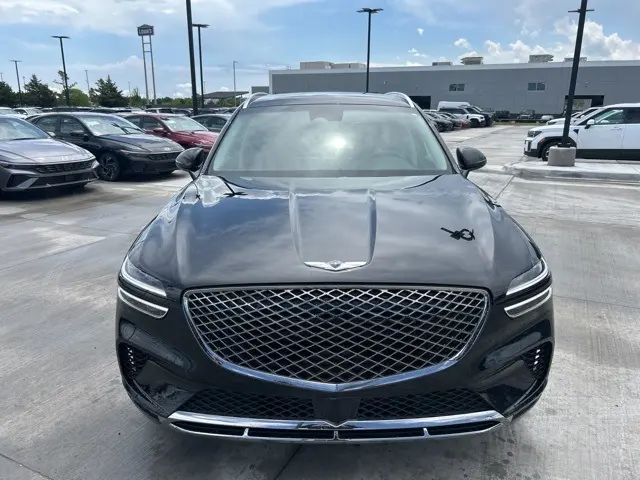 Used 2025 GENESIS GV70 Standard with VIN KMUMADTB2SU173885 for sale in Norman, OK