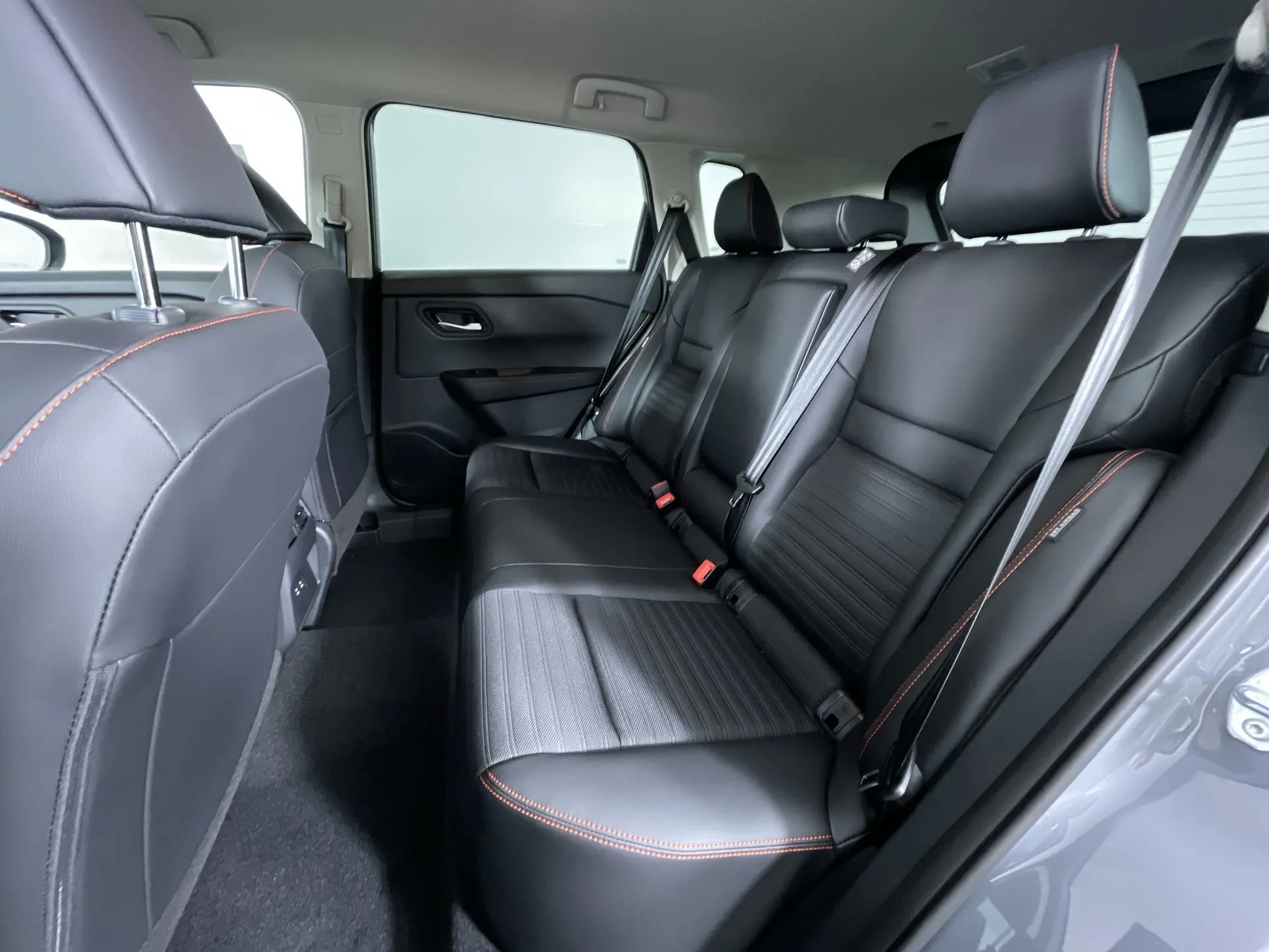 2026 Nissan Rogue SV photo 19