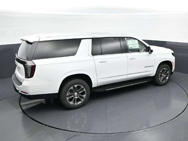 2026 Chevrolet Suburban LT - Photo 40