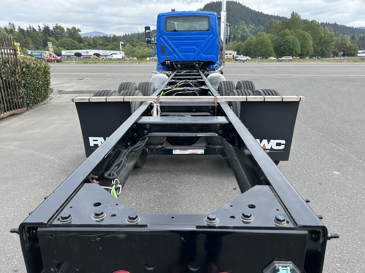 2025 International HX in Pasco, WA — photo 8
