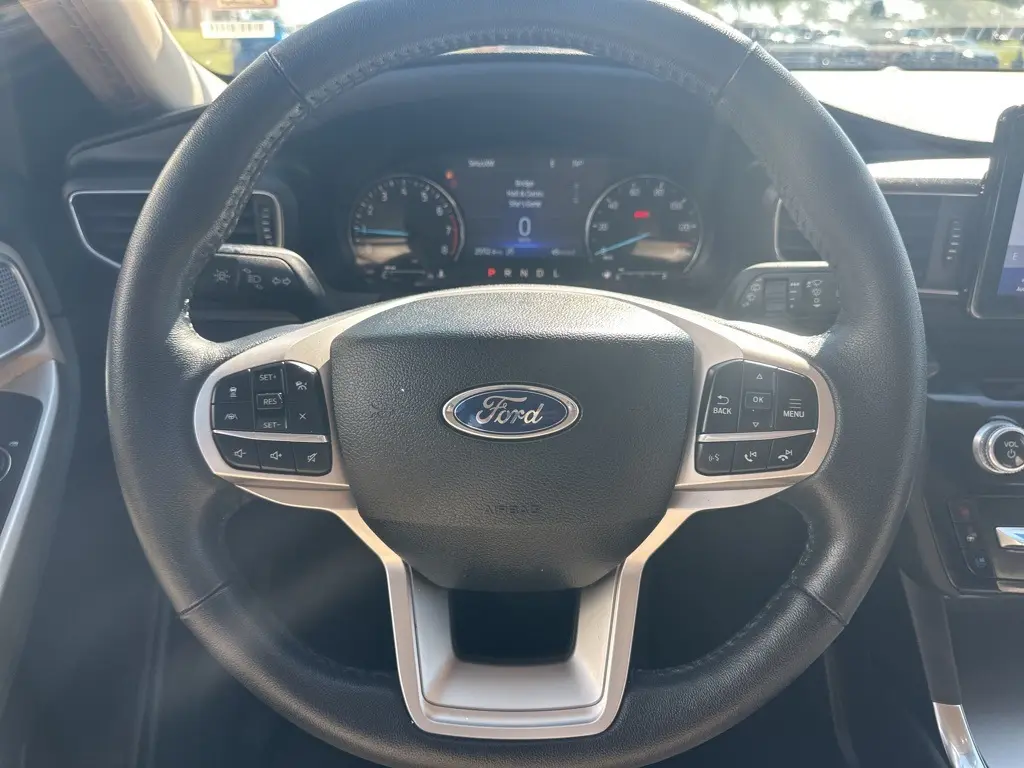 2024 Ford Explorer Limited photo 12