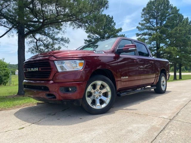 2019 RAM 1500 Big Horn/Lone Star 4x4 Crew Cab 5'7's photo