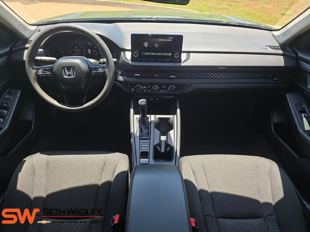 2025 Honda Accord SE - Photo 9