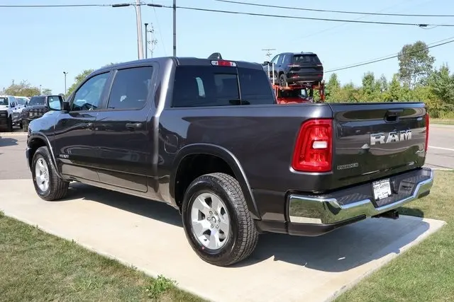 2025 Ram 1500 Big Horn photo 30