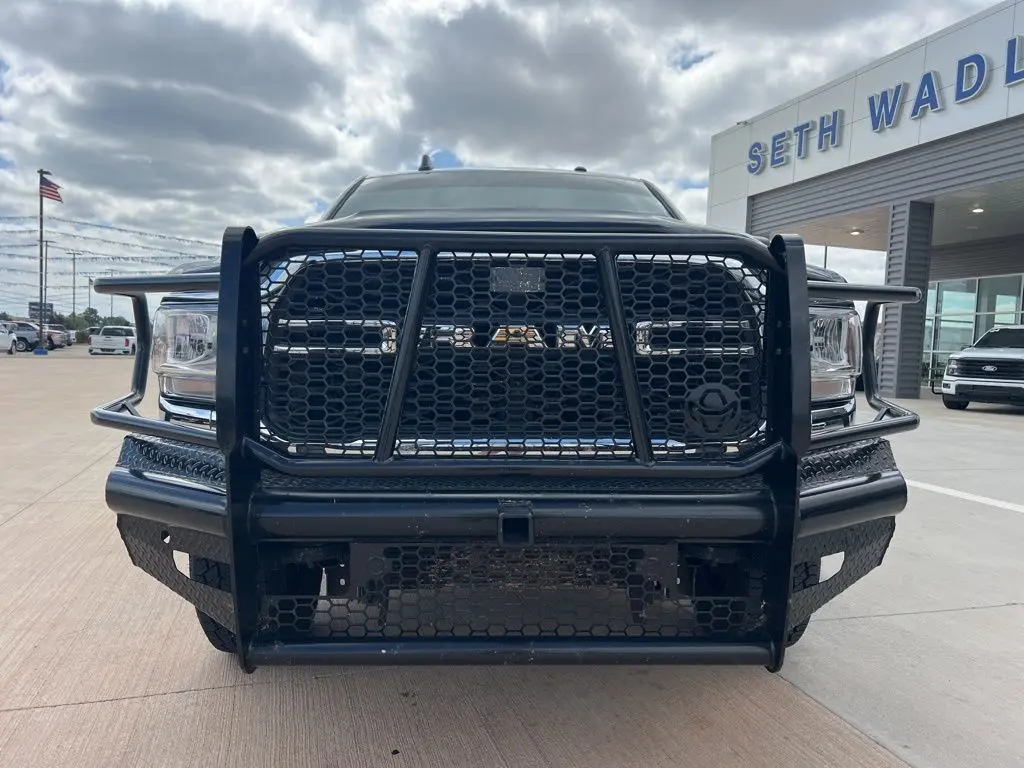 2022 Ram 2500 Tradesman photo 3