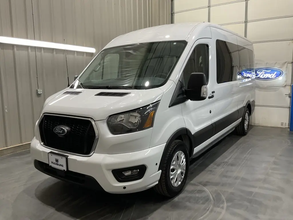 2025 Ford Transit photo 3