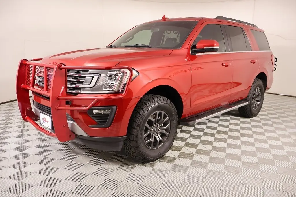 2020 Ford Expedition XLT photo 2