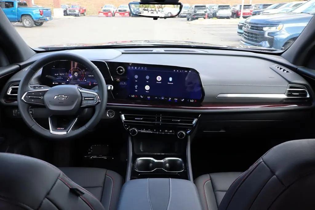 2026 Chevrolet Traverse Z71 photo 41
