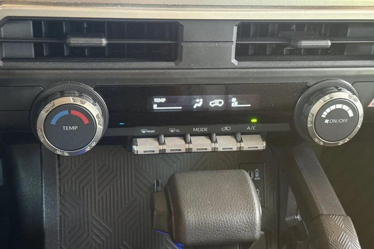 2025 Toyota 4Runner SR5 - Photo 20
