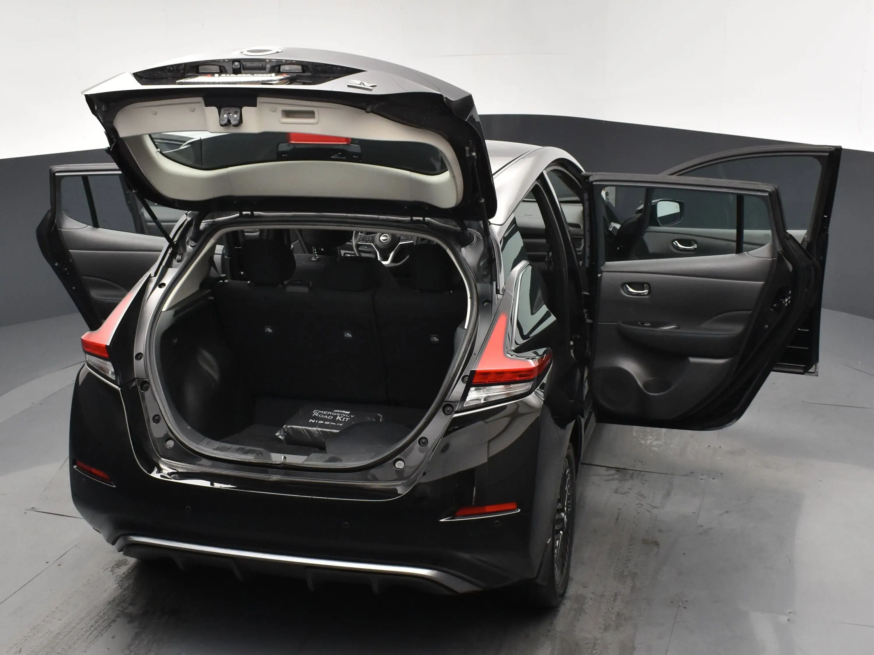 2023 Nissan Leaf SV Plus photo 28