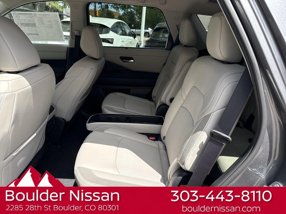 2026 Nissan Pathfinder SL - Photo 17