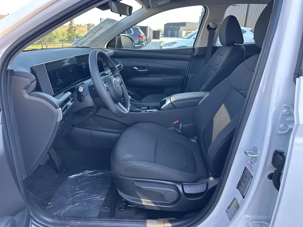 2026 Hyundai Tucson SE photo 20