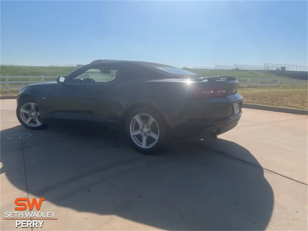 2020 Chevrolet Camaro 1LT photo 4