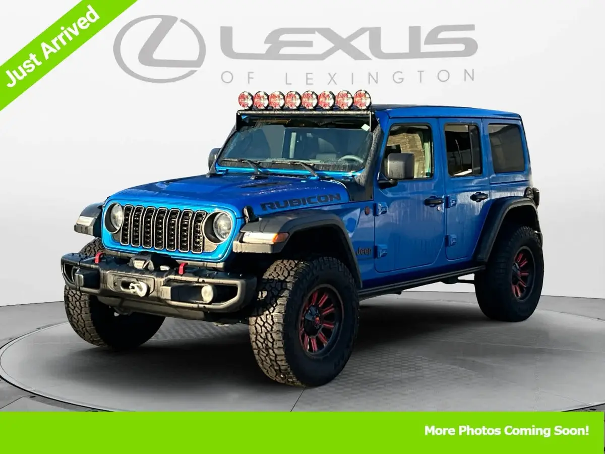 2024 Jeep Wrangler 4-Door Rubicon's photo