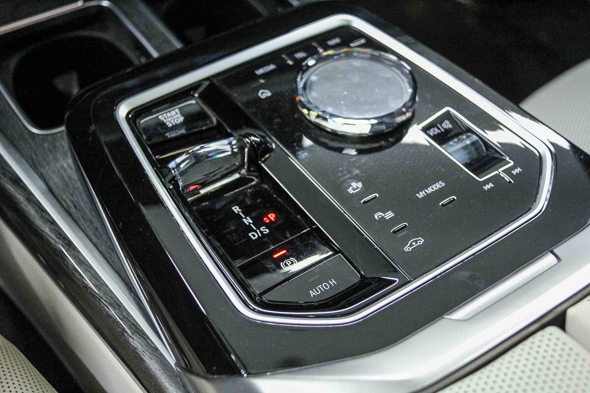 2024 BMW 7 Series 760i - Photo 20