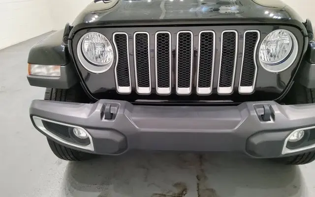 2021 Jeep Wrangler Unlimited Sahara photo 8