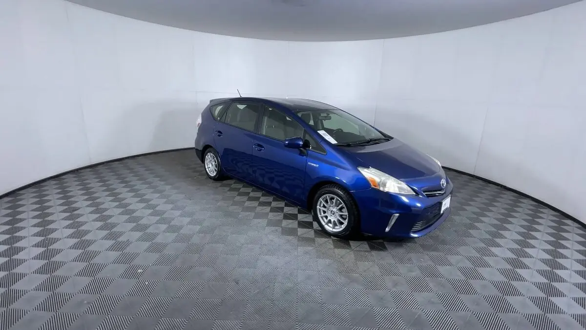 2012 Toyota Prius V Three photo 2