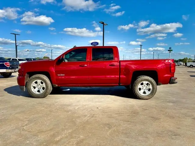 2018 Chevrolet Silverado 1500 LT2 photo 6