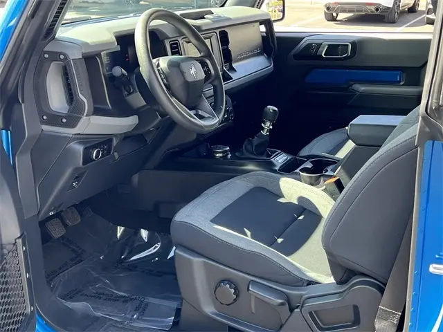 2023 Ford Bronco Base photo 10
