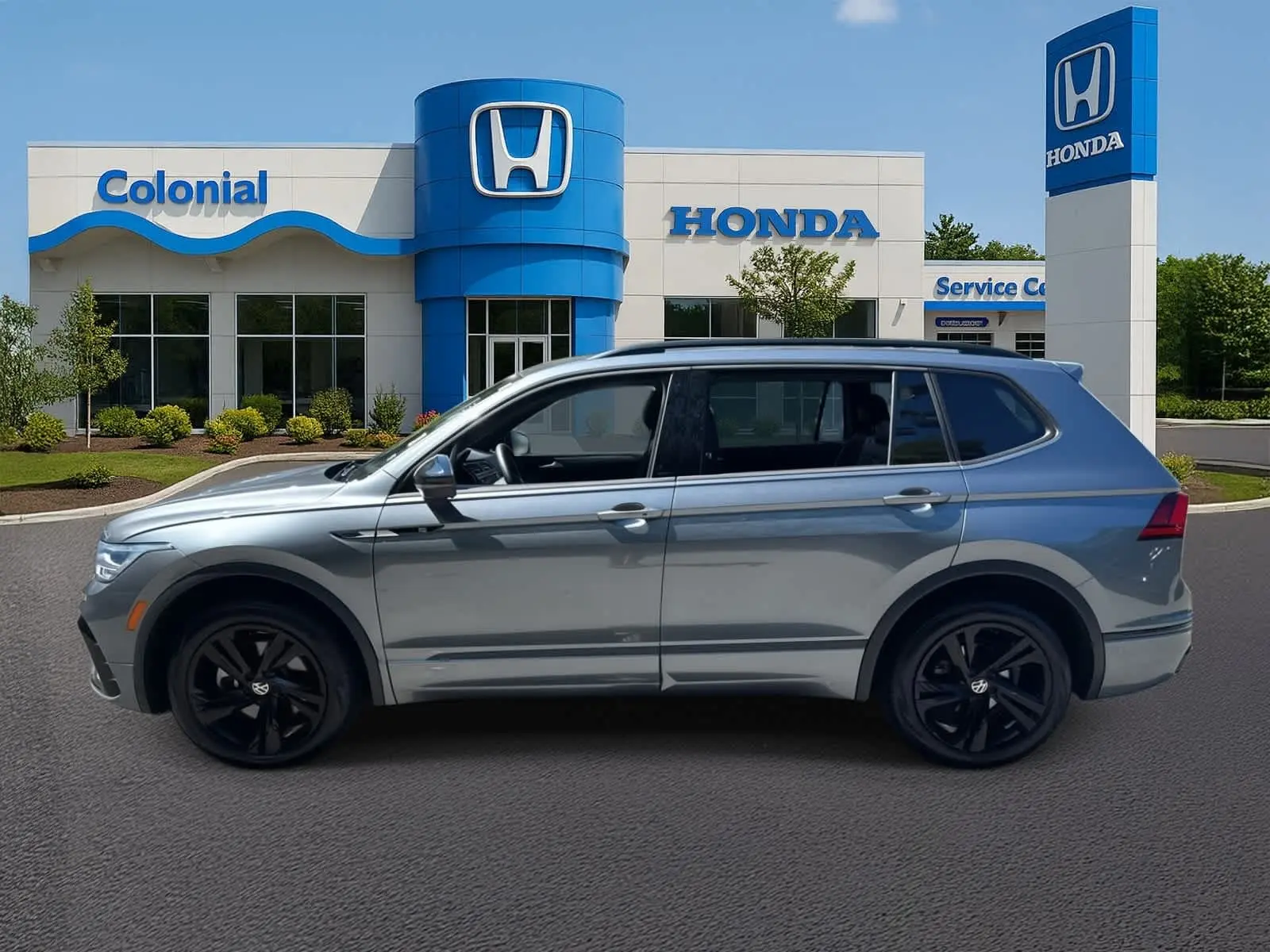 2023 Volkswagen Tiguan SE R-Line Black photo 3