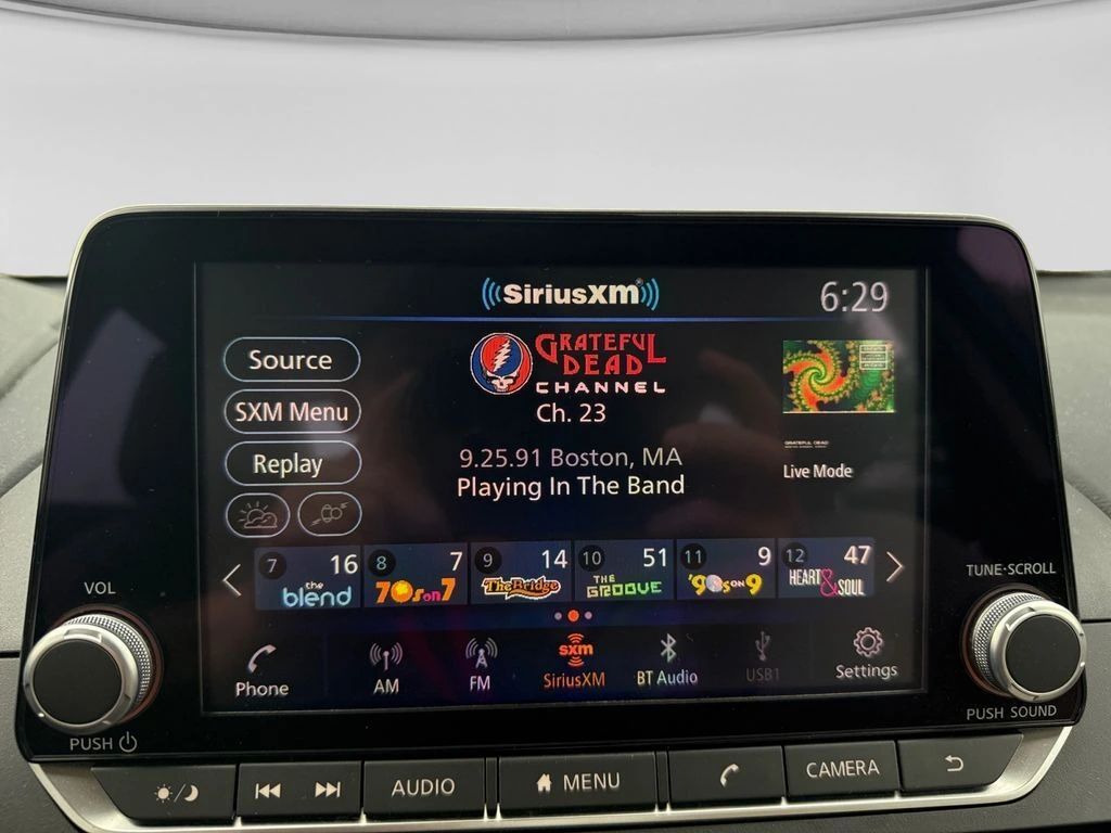 2025 Nissan Altima SV - Photo 24